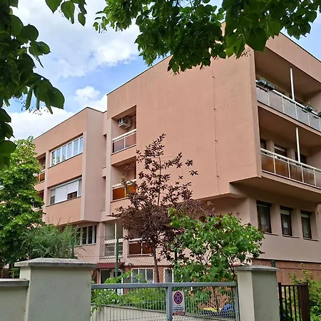 Birdsong Apartman